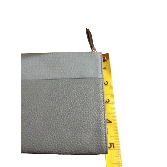 Chico's Periwinkle Blue NWT Zipper Top NOSZ Wristlet 8.5 X 5 - Picture 10 of 10